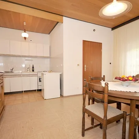 Apartment Marinko *